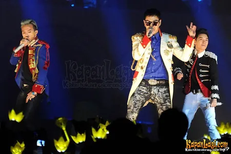 Foto Big Bang