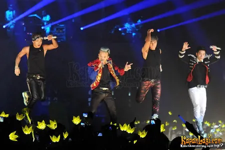Foto Big Bang