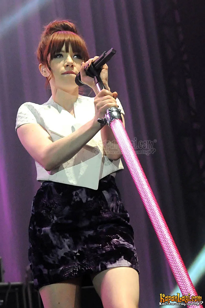 Carly Rae Jepsen Malas Tampil di Video Klip @Kapanlagi