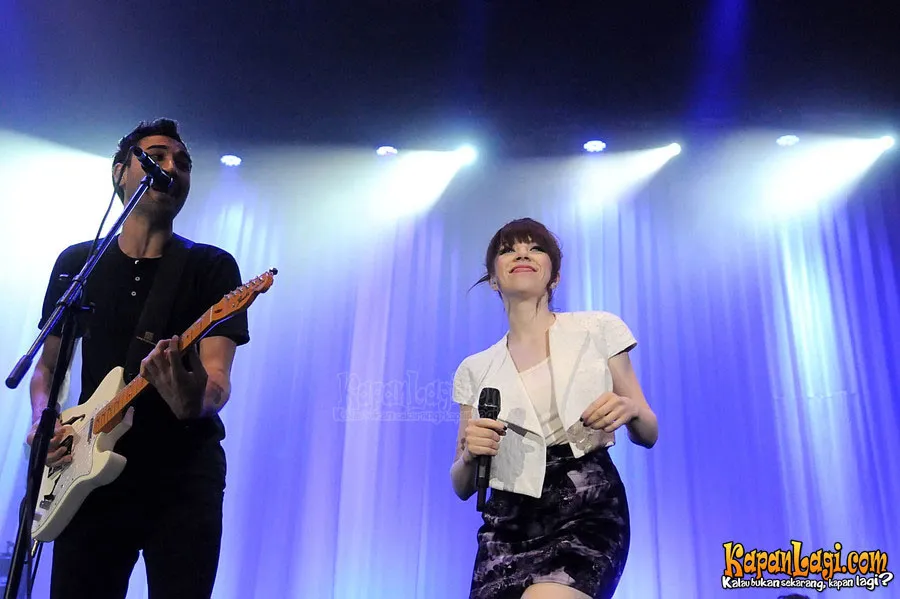 Carly Rae Jepsen rilis lagu barunya, 'Cut to the Feeling' © KapanLagi.com