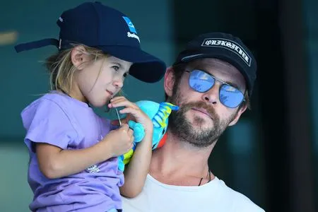 Foto Chris Hemsworth. Nomor Foto: 045