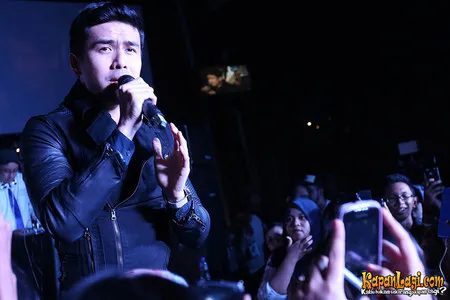 Foto Christian Bautista
