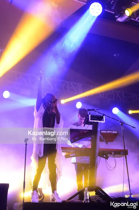 Foto Clean Bandit