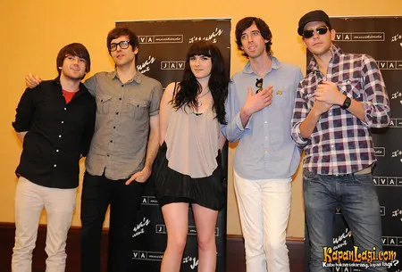 Foto Cobra Starship