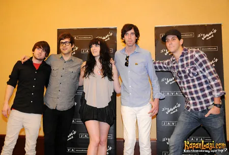 Foto Cobra Starship