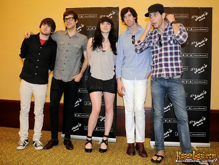 Foto Cobra Starship