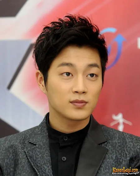 Foto Doojoon B2st