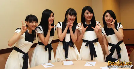 Foto Dorothy Little Happy