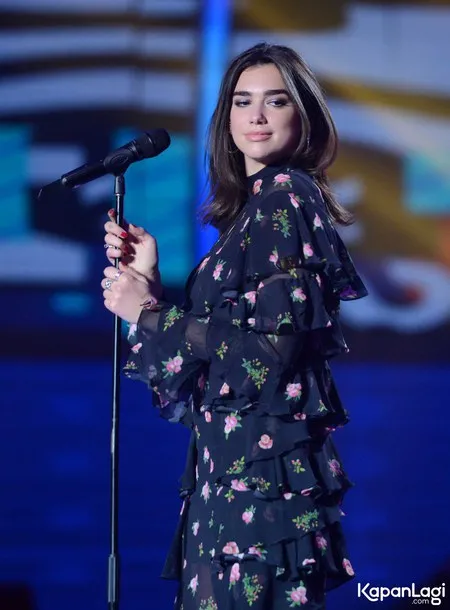 Foto Dua Lipa