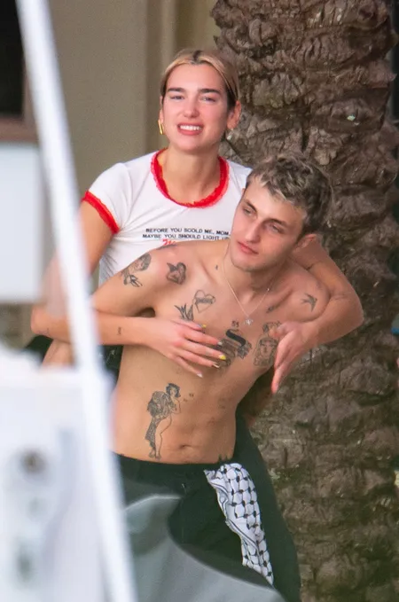 Foto Dua Lipa