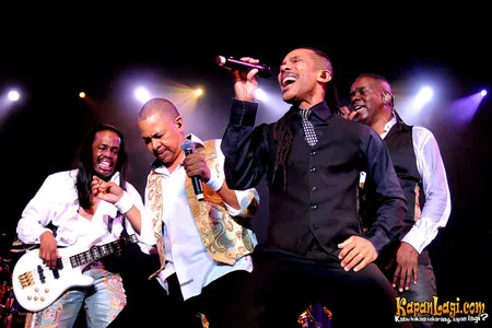 Foto Earth Wind and Fire