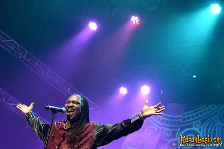 Foto Earth Wind and Fire