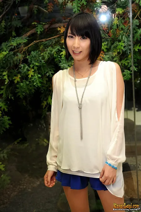 Foto Eir Aoi
