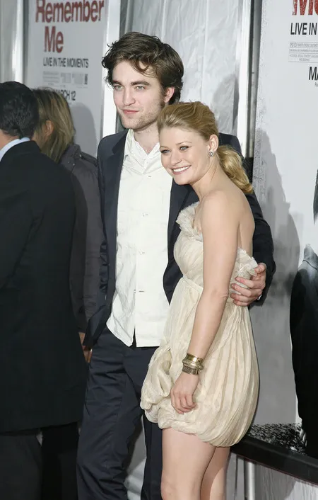 Foto Emilie de Ravin