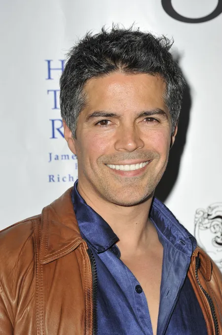 Foto Esai Morales