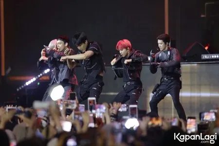 Foto EXO
