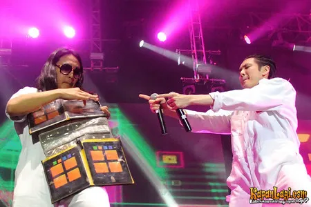 Foto Far East Movement