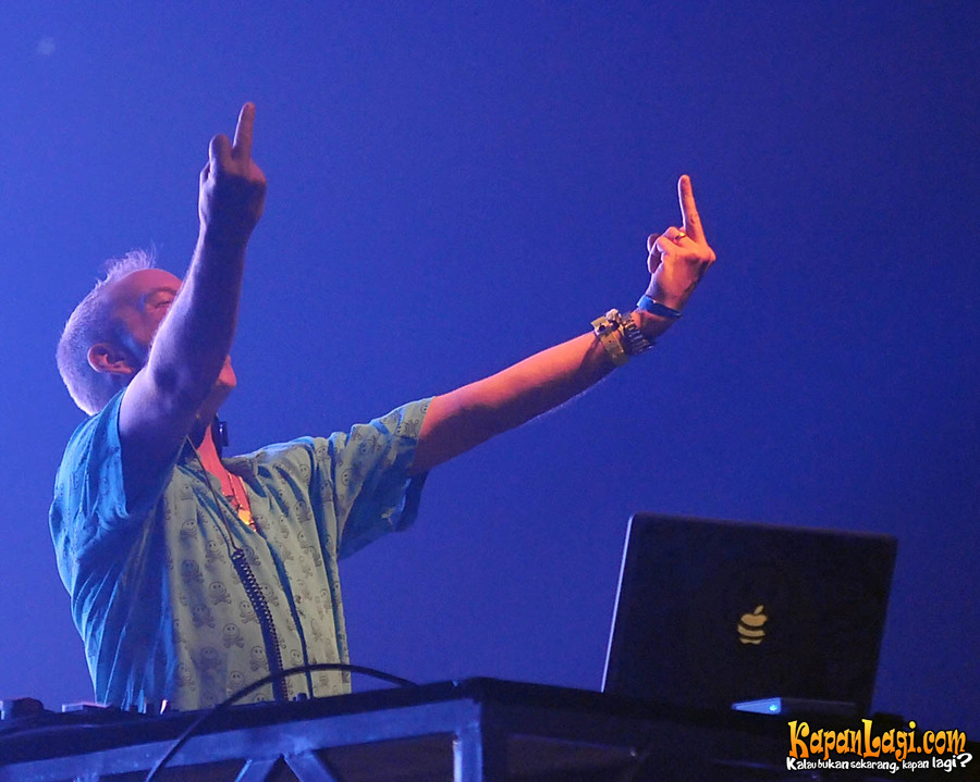 Sebagai DJ, Fatboy Slim dikenal memiliki idealisme tinggi | Foto: KapanLagi.com