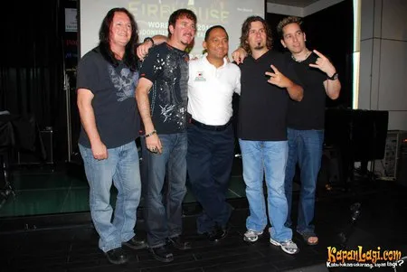 Foto FireHouse