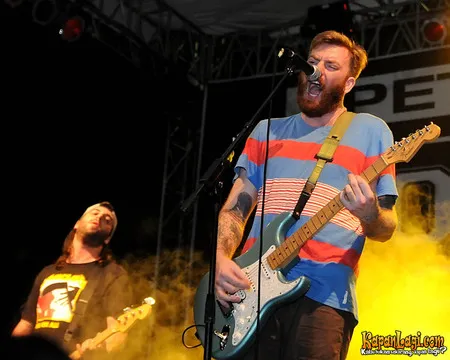Foto Four Year Strong