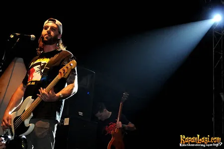 Foto Four Year Strong