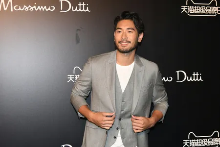 Foto Godfrey Gao