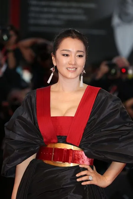 Foto Gong Li