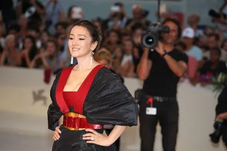 Foto Gong Li