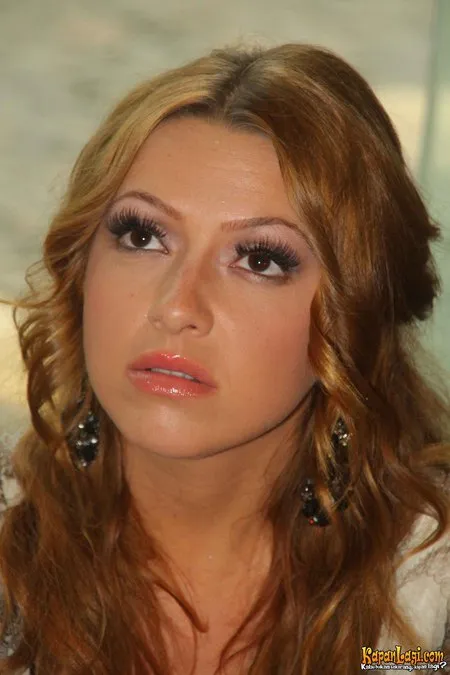 Foto Hadise
