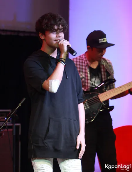Foto Harris J