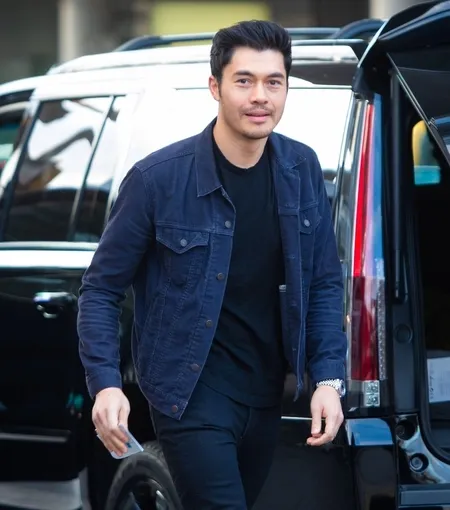 Foto Henry Golding