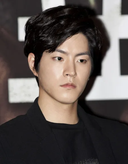 Foto Hong Jong Hyun