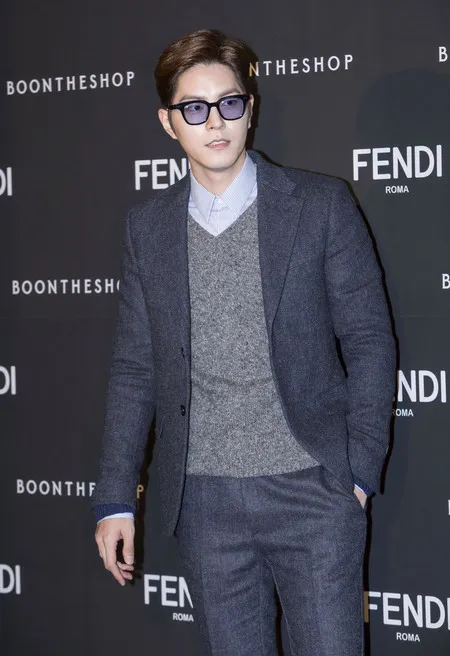 Foto Hong Jong Hyun