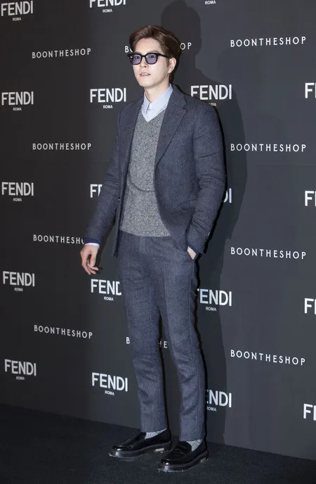 Foto Hong Jong Hyun