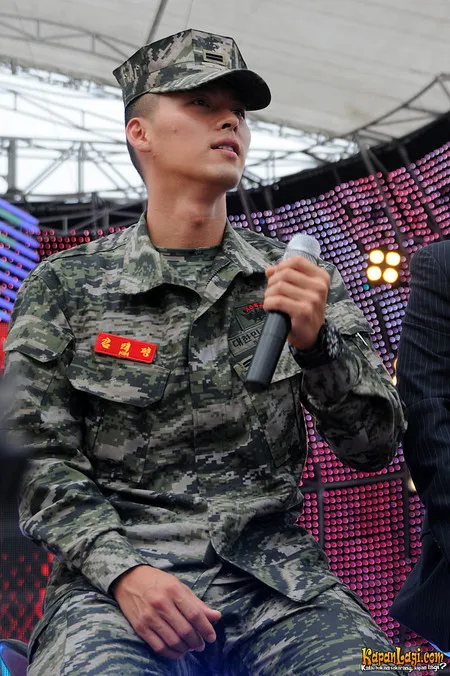 Foto Hyun Bin
