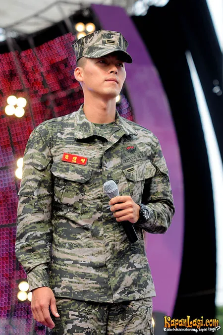 Foto Hyun Bin