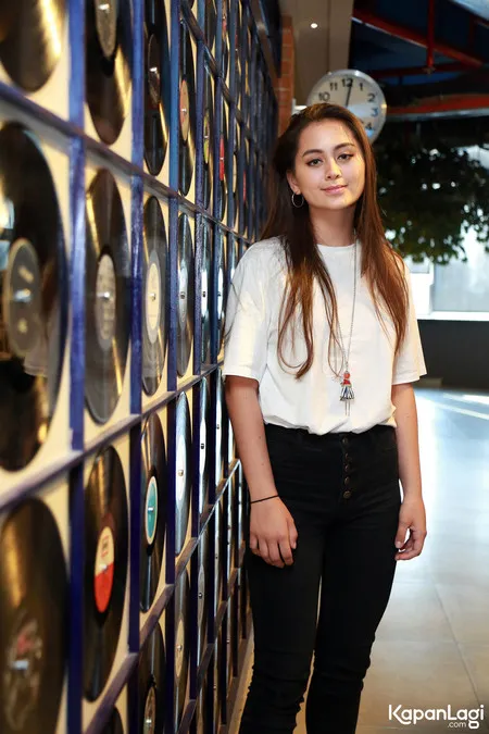 Foto Jasmine Thompson