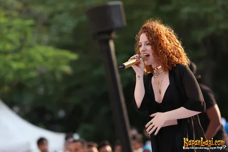 Foto Jess Glynne