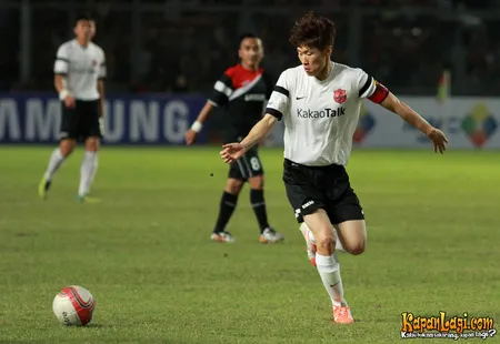 Foto Ji Sung Park