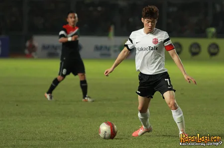 Foto Ji Sung Park