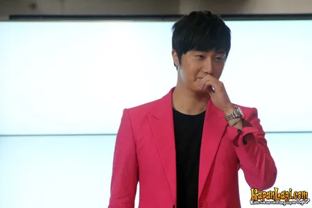 Foto Jung Il Woo
