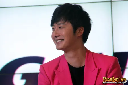 Foto Jung Il Woo