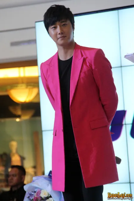 Foto Jung Il Woo