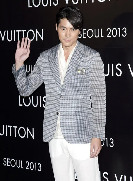 Foto Jung Woo Sung