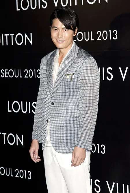 Foto Jung Woo Sung