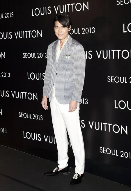 Foto Jung Woo Sung