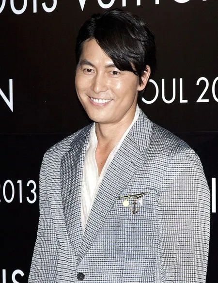 Foto Jung Woo Sung