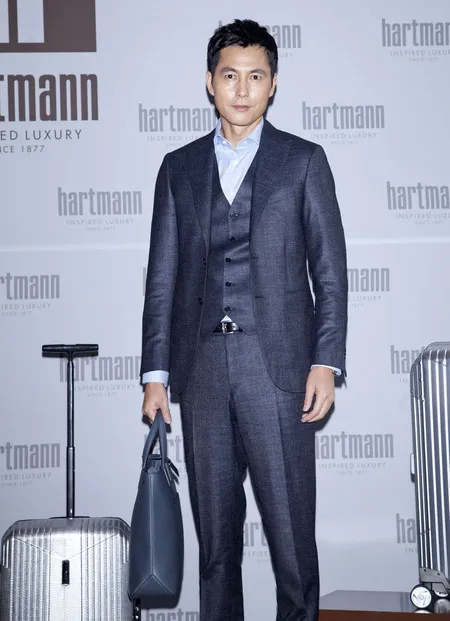 Foto Jung Woo Sung