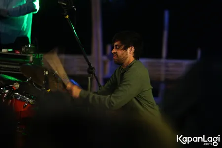 Foto Jungle By The Night