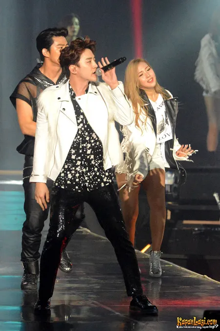 Foto Junho 2PM